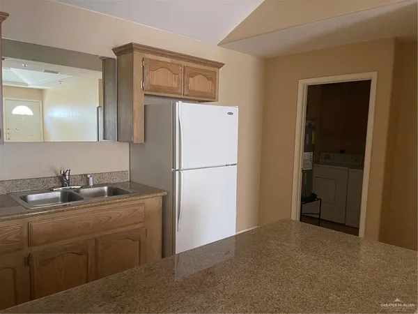 $660 | 2501 Toledo Avenue, Unit 2, Edinburg, TX 78541