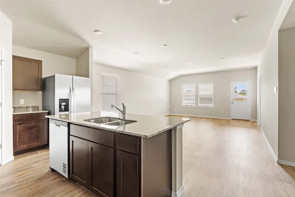 $1,900 | 206 Rockbridge Drive, Huntsville, TX 77340