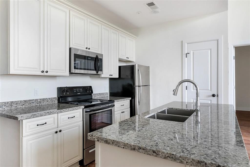 3601 Camp Street, Unit 101 New Orleans, LA 70115 - Photo 8 of 12