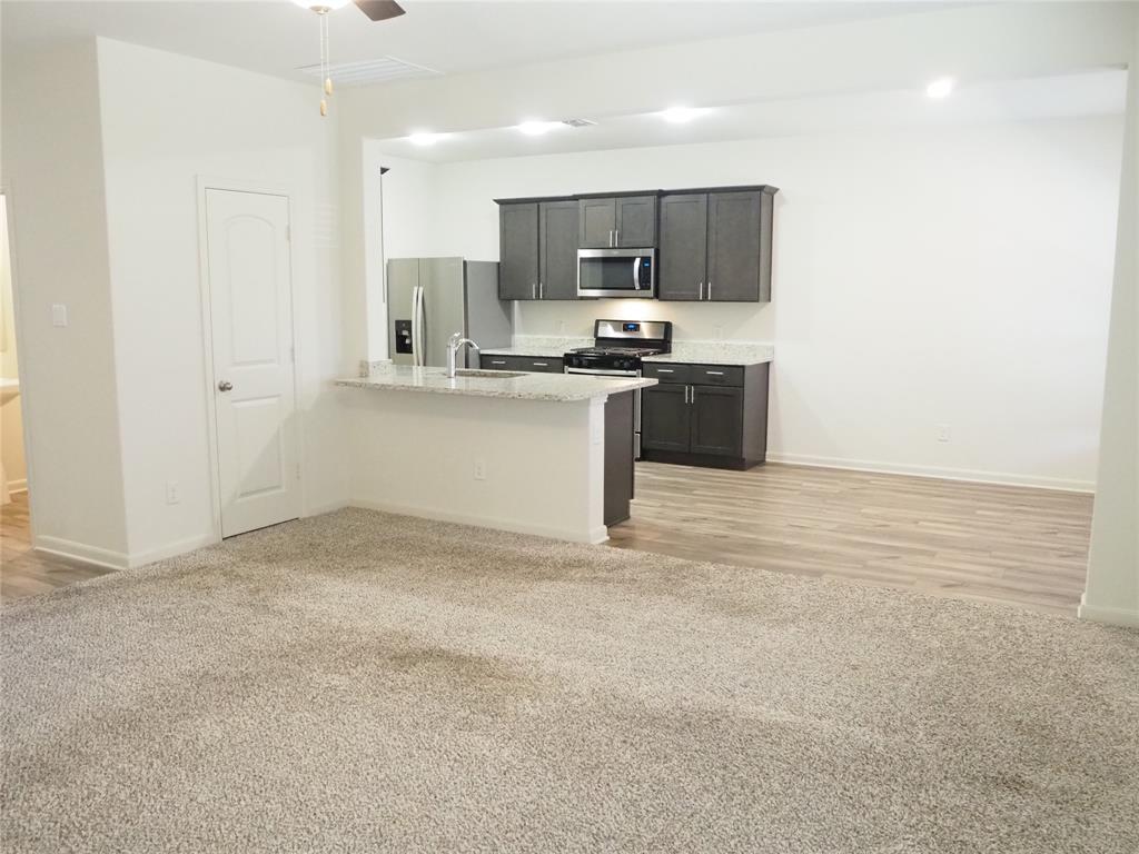13832 Musselshell Drive Ponder, TX 76259 - Photo 12 of 34