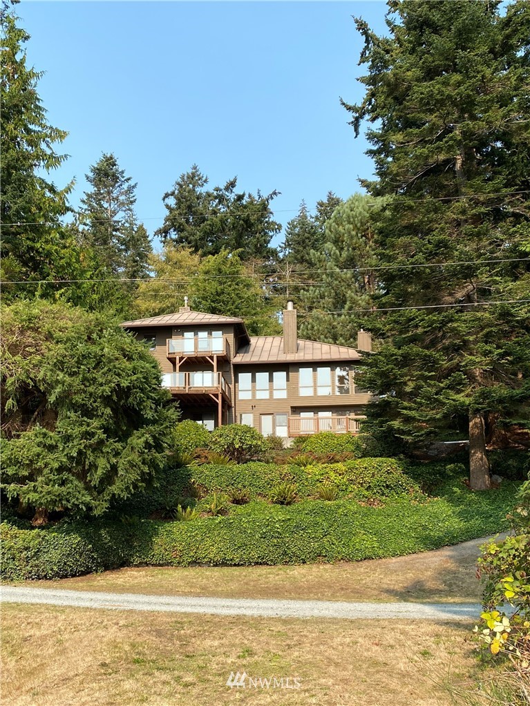 15091 Gibralter Road Anacortes, WA 98221 - Photo 3 of 25 Gallery Image 3
