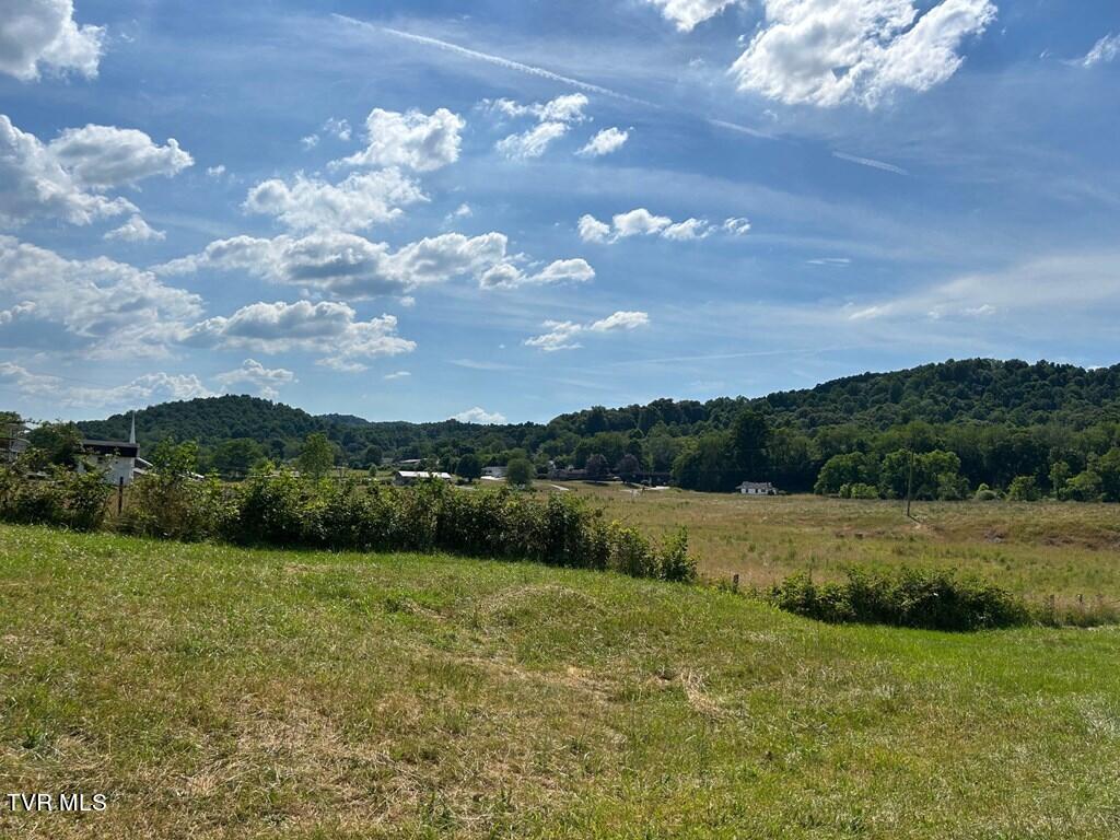 18451 Benhams Road Bristol, VA 24202 - Photo 17 of 71 94306_17