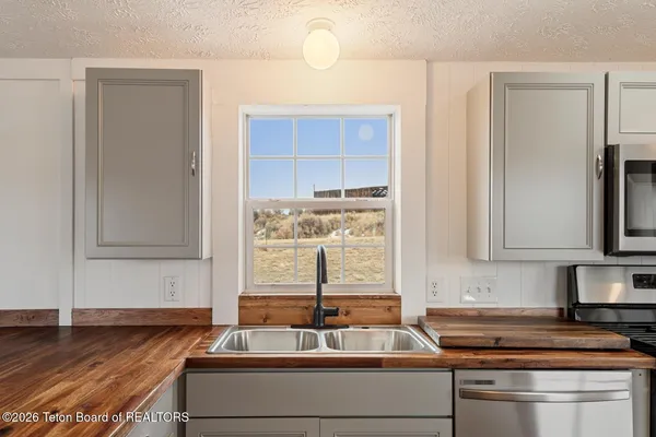 $198,000 | 6 Bobo Link Lane, Pinedale, WY 82941