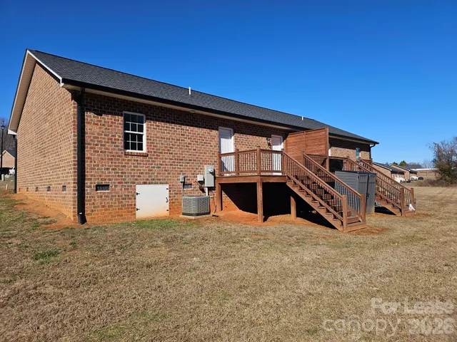 $1,350 | 179 Glen-Gar Drive, Lincolnton, NC 28092