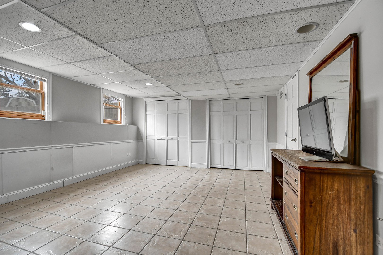 1S174 Addison Avenue Lombard, IL 60148 - Photo 29 of 37 a view of a storage & utility room