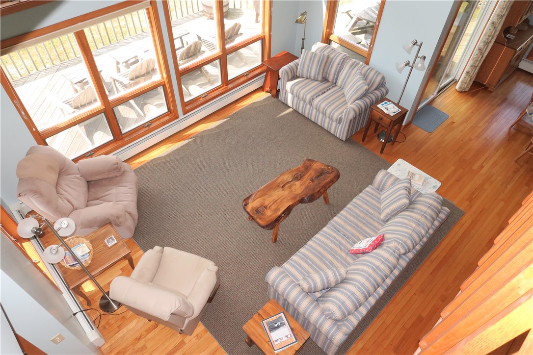 1731 Corn Neck Road Block Island, RI 02807 - Photo 3 of 17 Living room