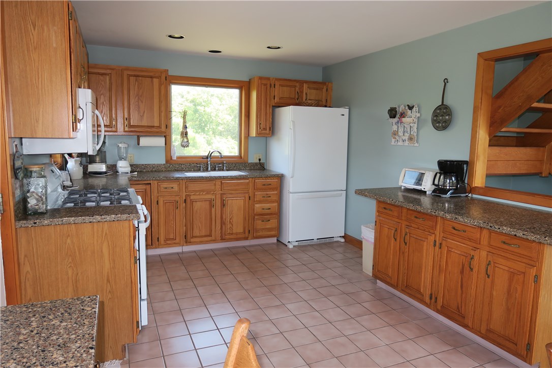 1731 Corn Neck Road Block Island, RI 02807 - Photo 8 of 17 Kitchen