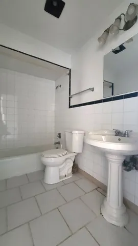 $1,800 | 7713 Woodward Avenue, Unit 3B, Woodridge, IL 60517