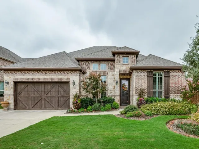 $634,500 | 204 Shadow Creek Lane, Hickory Creek, TX 75065