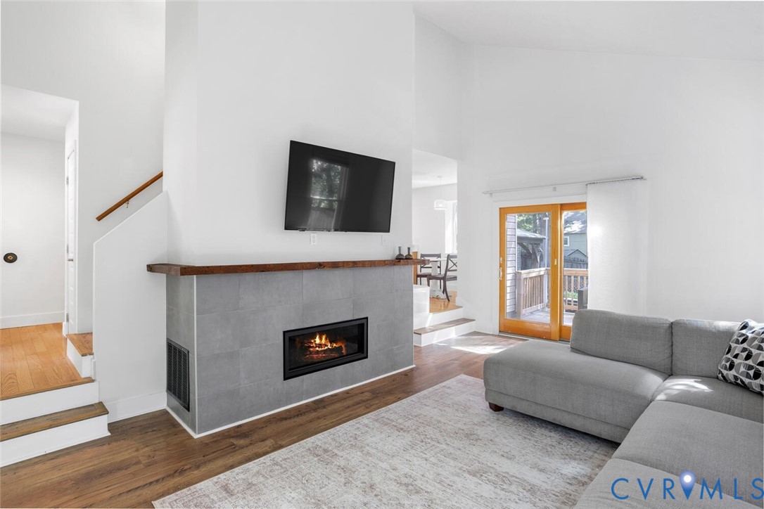 1607 Headwaters Road Midlothian, VA 23113 - Photo 9 of 45 Flame was added to fireplace by photographer and d