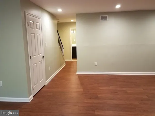 $3,000 | 5551 Winford Court, Fairfax, VA 22032