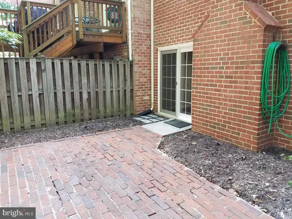 $3,000 | 5551 Winford Court, Fairfax, VA 22032