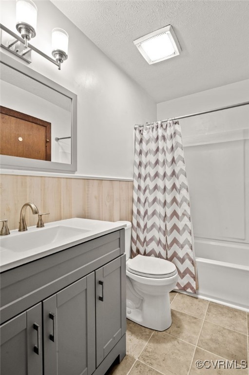 404 East Huntsman Road Sandston, VA 23150 - Photo 21 of 25 Full bathroom with shower/bath combo