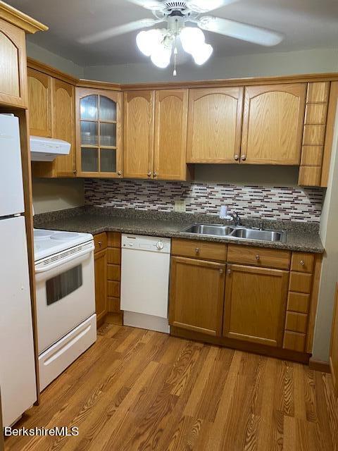 260 Pittsfield Road, Unit B10 Lenox, MA 01240 - Photo 7 of 20 Kitchen