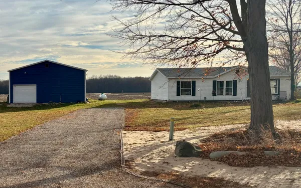 $224,000 | 1518 East Tupper Lake Road, Lake Odessa, MI 48849