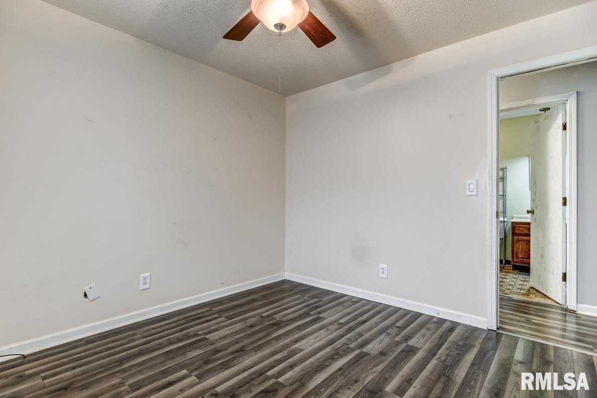 2810 Piper Road Springfield, IL 62707 - Photo 12 of 32