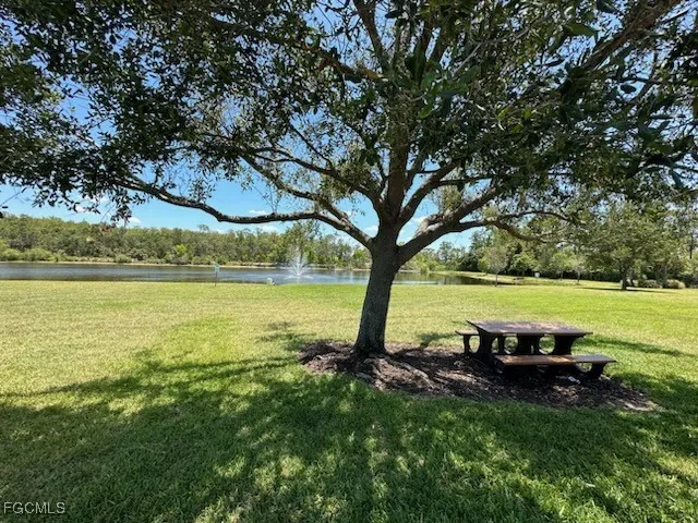 $1,800 | 3627 Pine Oak Circle, Unit 102, Fort Myers, FL 33916