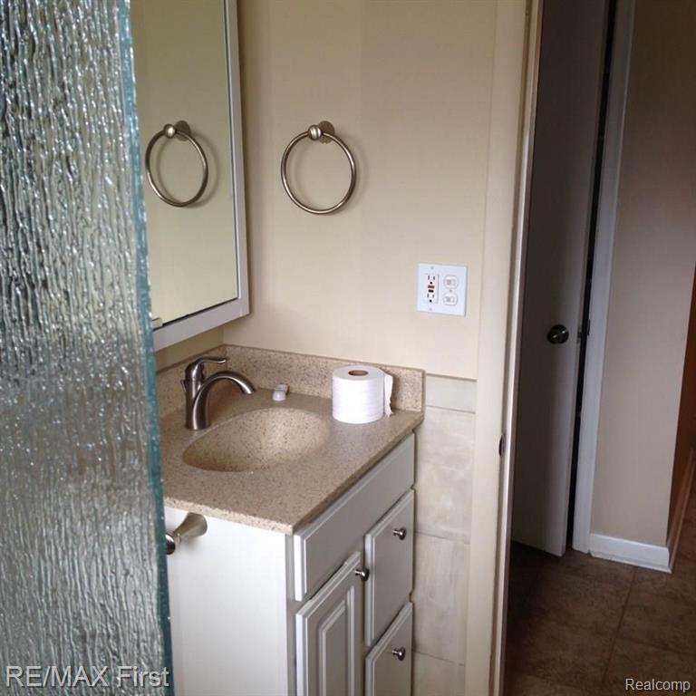 24320 Armada Ridge Road Armada, MI 48005 - Photo 14 of 33