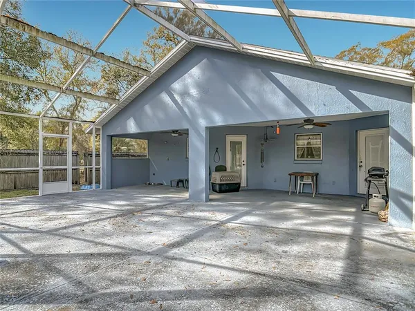 $599,900 | 15271 Southeast 24th Street Road, Ocklawaha, FL 32179