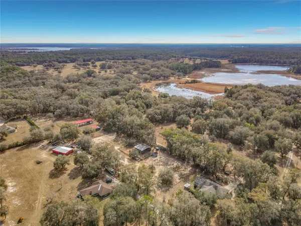 $599,900 | 15271 Southeast 24th Street Road, Ocklawaha, FL 32179