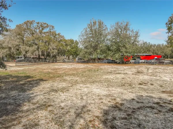$599,900 | 15271 Southeast 24th Street Road, Ocklawaha, FL 32179