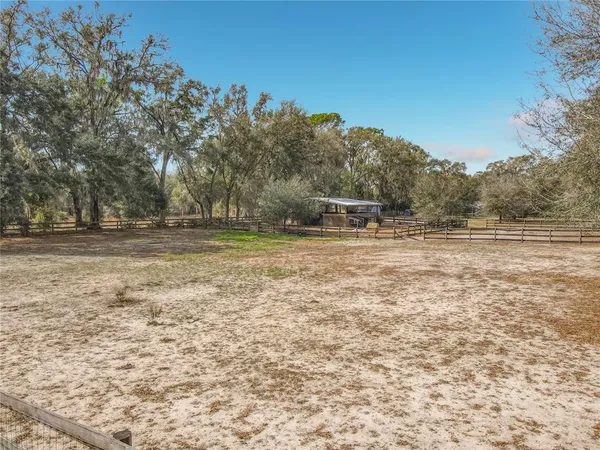 $599,900 | 15271 Southeast 24th Street Road, Ocklawaha, FL 32179