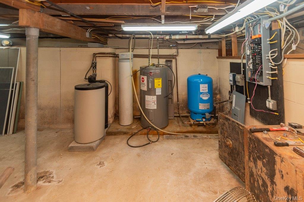 7 Harrimac Lane Putnam Valley, NY 10579 - Photo 26 of 41 a view of a storage room