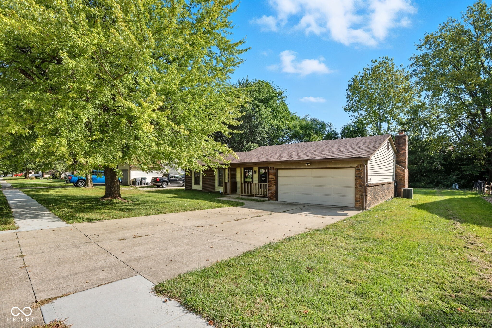 599 Yorktown Road Greenwood, IN 46142 - Photo 3 of 47 Gallery Image 3