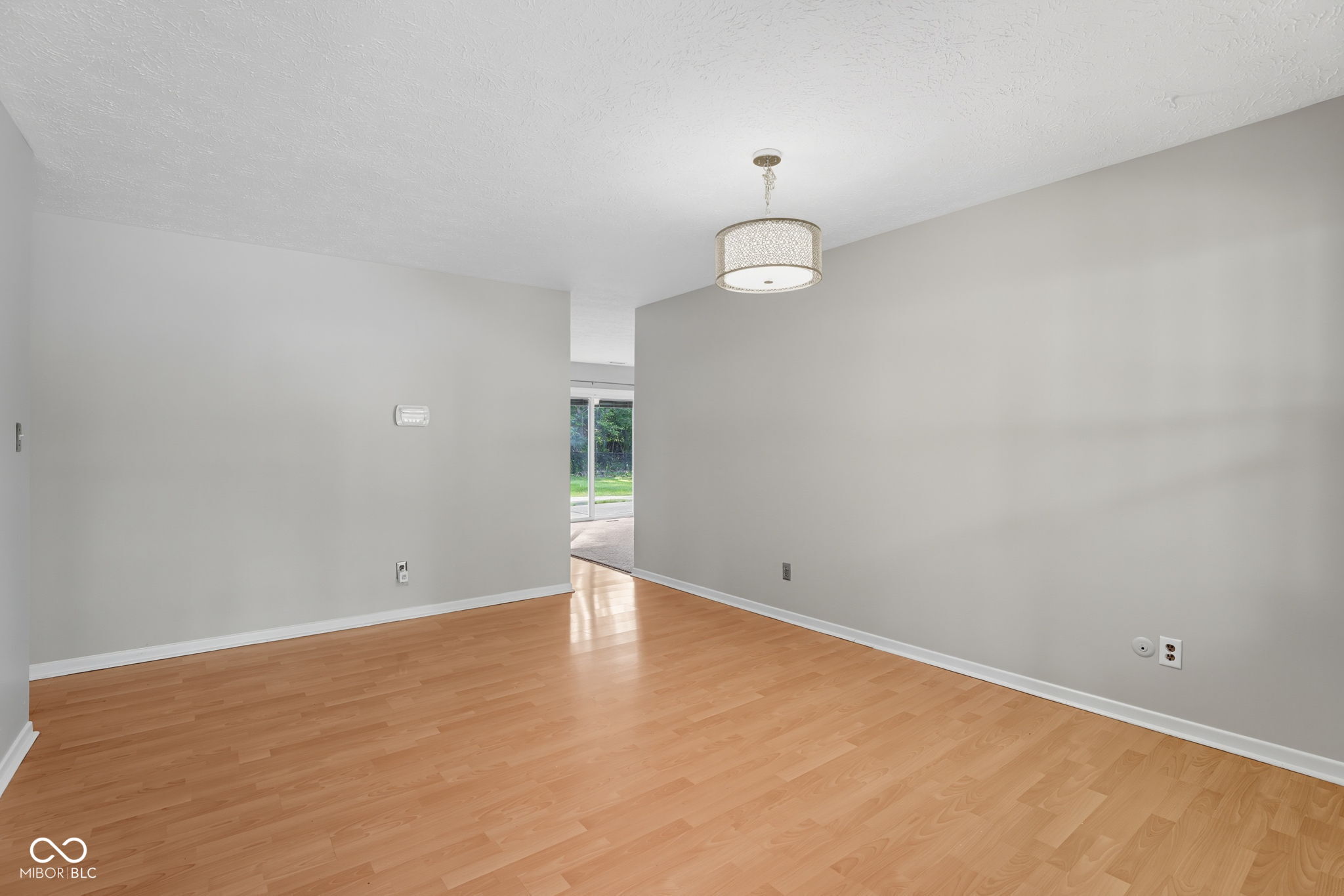 599 Yorktown Road Greenwood, IN 46142 - Photo 5 of 47 Gallery Image 5