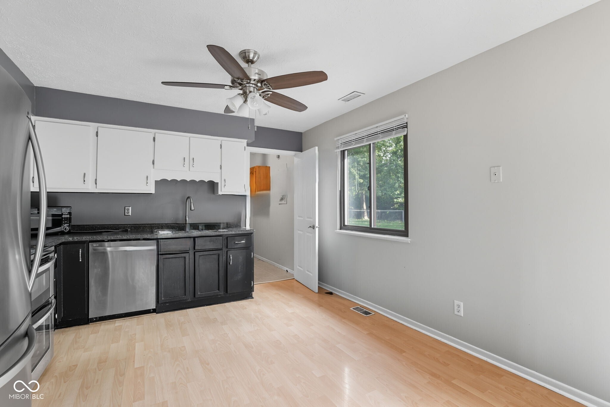 599 Yorktown Road Greenwood, IN 46142 - Photo 9 of 47 Gallery Image 9