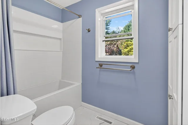 $569,900 | 3 Chestnut Hill Road South, Colonie, NY 12211