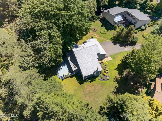 $569,900 | 3 Chestnut Hill Road South, Colonie, NY 12211