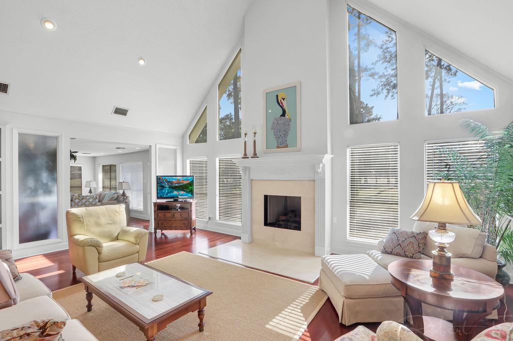 147 East Ruelle Drive Mandeville, LA 70471 - Photo 3 of 34 Gallery Image 3