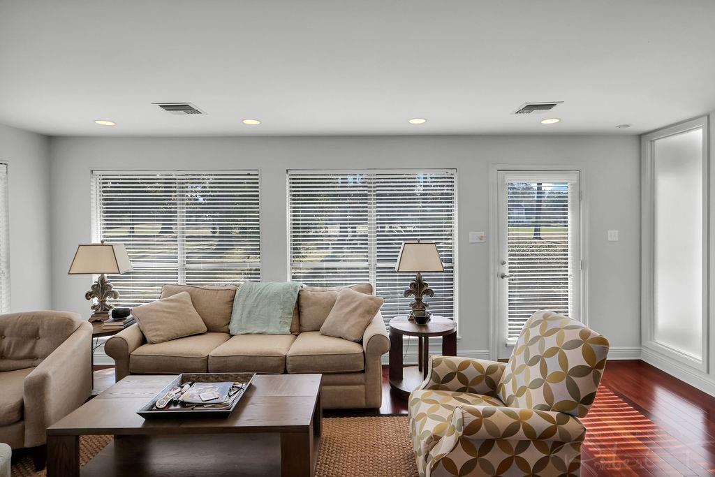 147 East Ruelle Drive Mandeville, LA 70471 - Photo 9 of 34 Gallery Image 9
