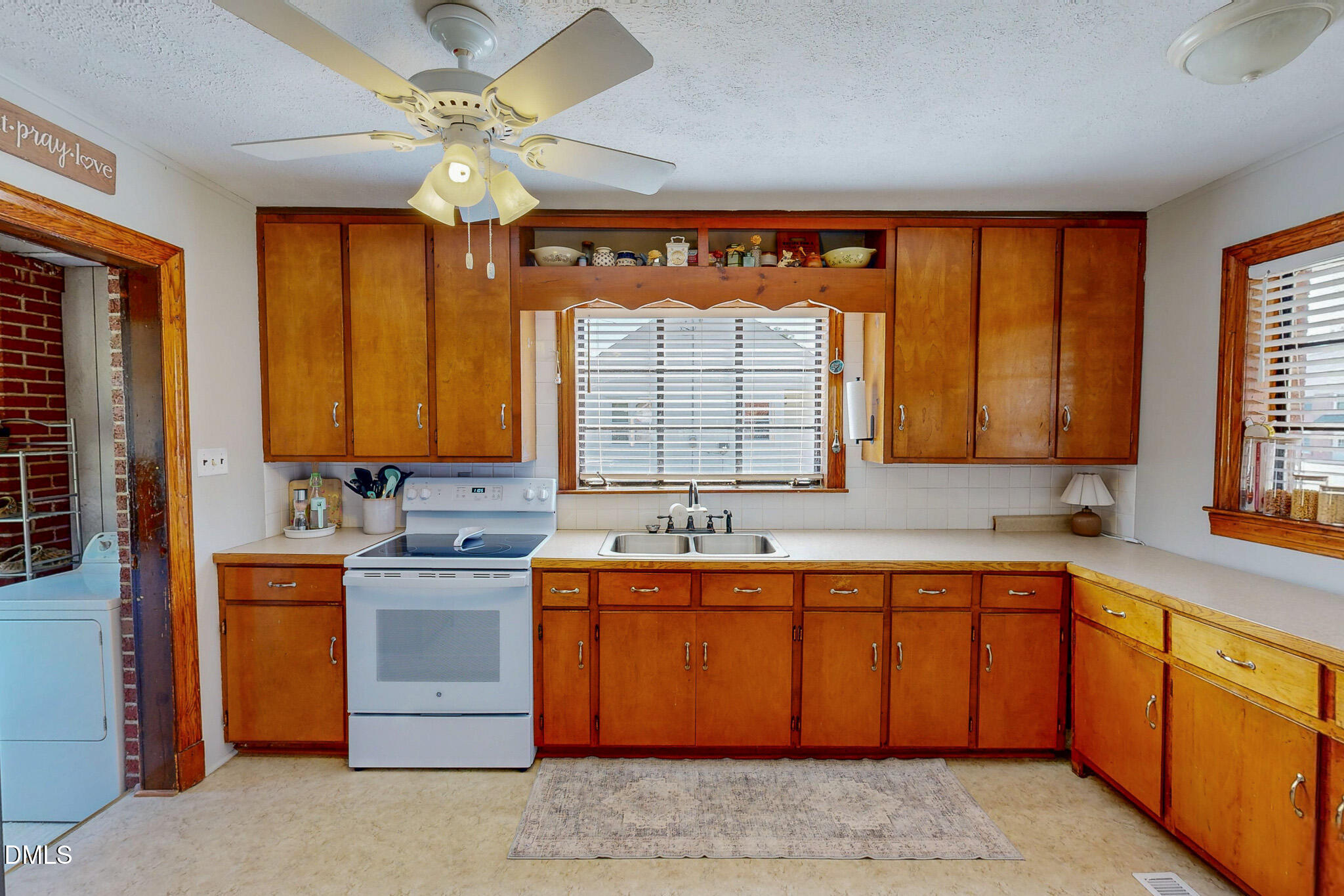 110 Clayton Street Roxboro, NC 27573 - Photo 11 of 27 11