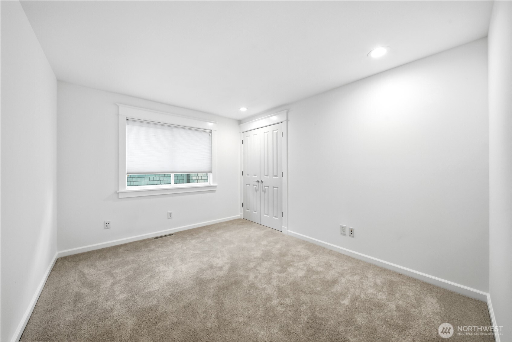 1375 32nd Avenue South Seattle, WA 98144 - Photo 27 of 36 an empty room with windows