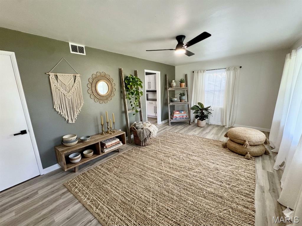 312 Joy Drive O'Fallon, IL 62269 - Photo 2 of 44