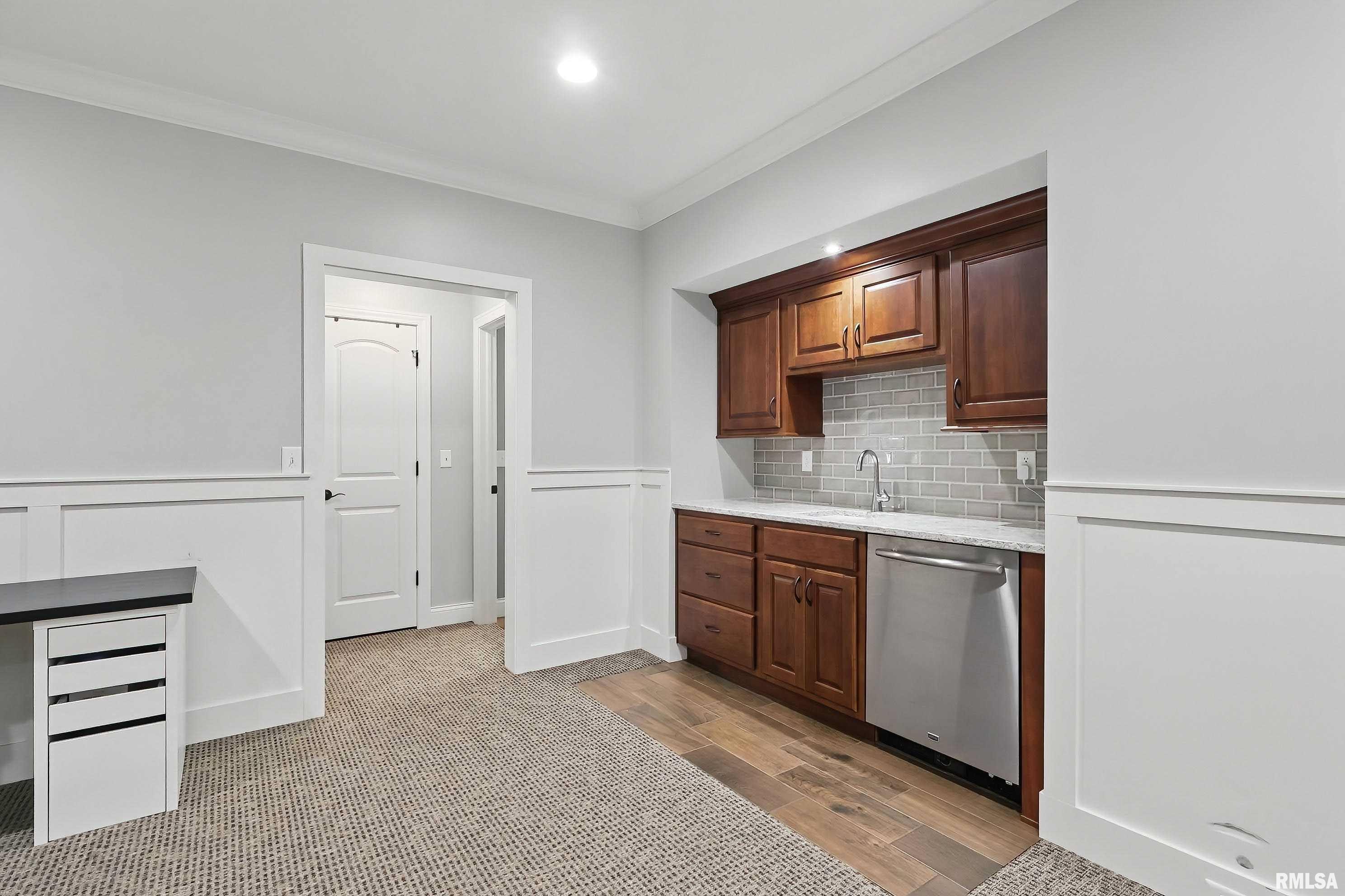 5630 Judge Road Bettendorf, IA 52722 - Photo 40 of 49 Gallery Image 40