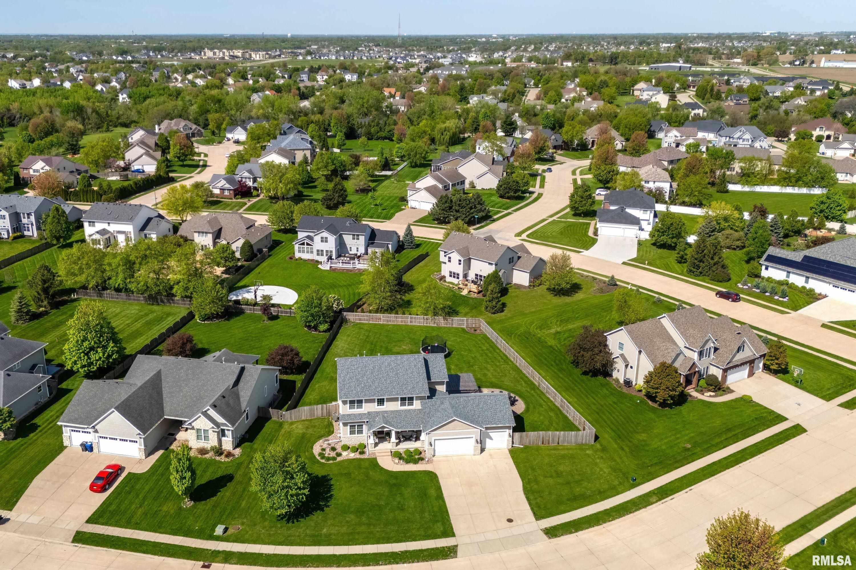 5630 Judge Road Bettendorf, IA 52722 - Photo 4 of 49 Gallery Image 4