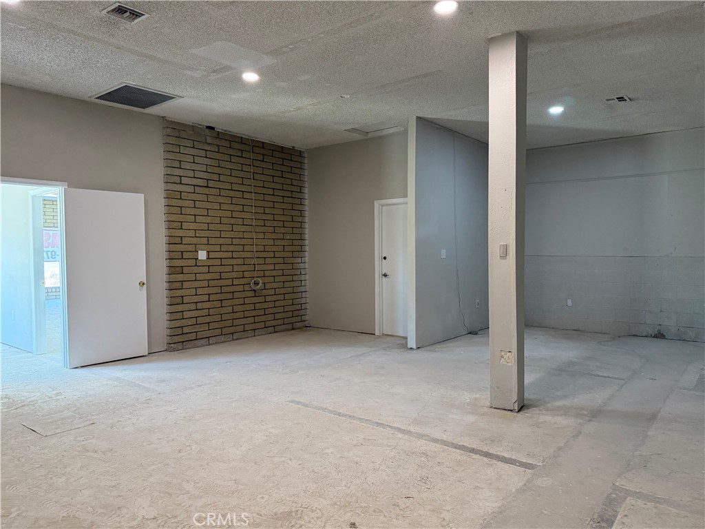 4943 La Sierra Avenue Riverside, CA 92505 - Photo 26 of 29
