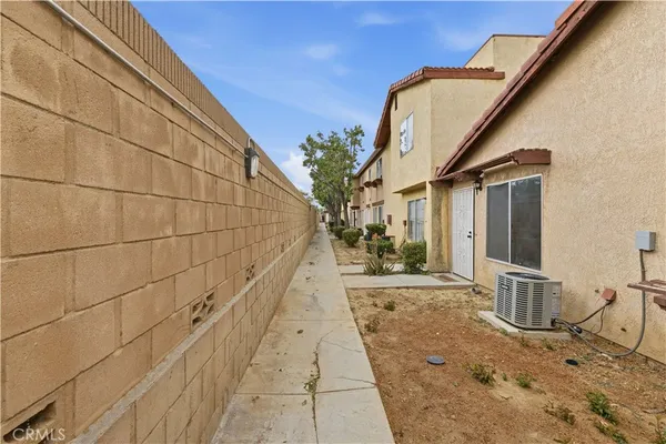 $265,000 | 1700 East Ave Q14, Unit 14, Palmdale, CA 93550