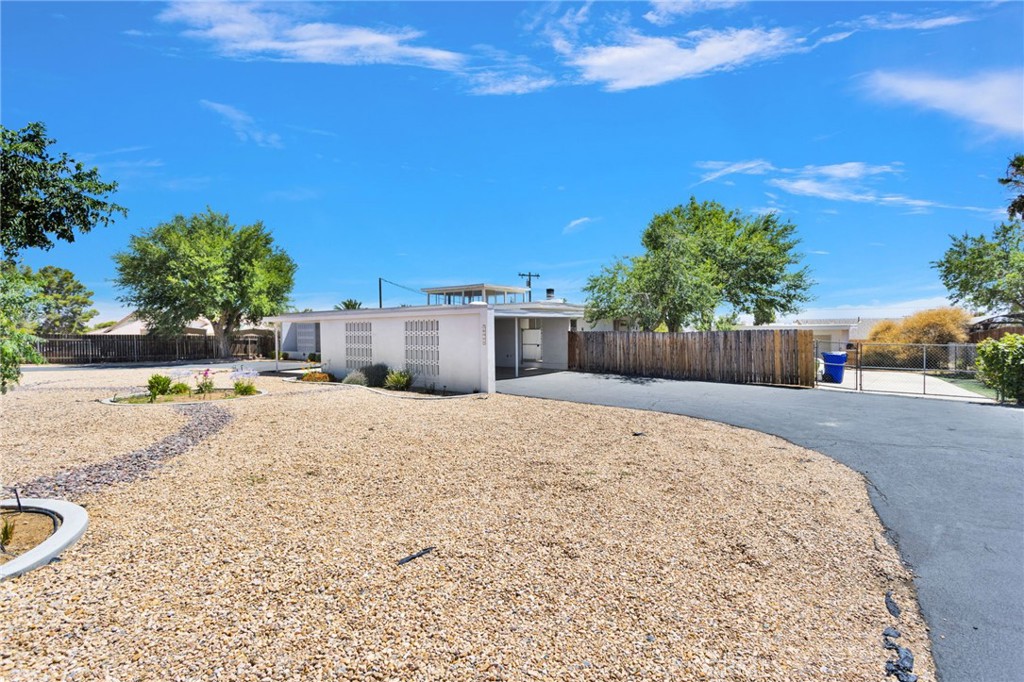 18969 Pachappa Road Apple Valley, CA 92307 - Photo 6 of 75