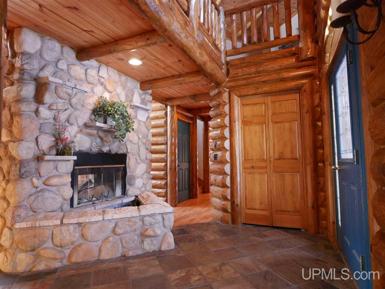 21145 Rivendell Trail Houghton, MI 49931 - Photo 7 of 36
