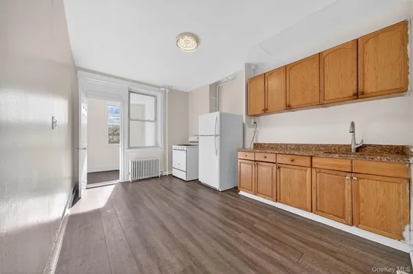 $1,854 | 74 Oak Street, Unit 1A, Yonkers, NY 10701