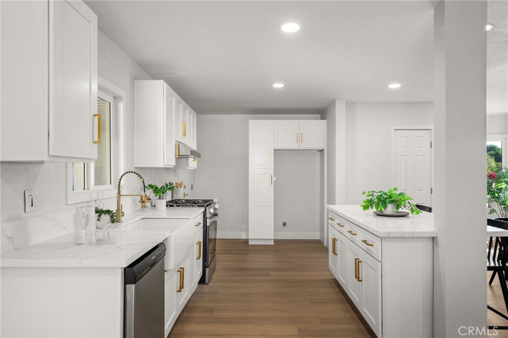 9642 Surrey Avenue Montclair, CA 91763 - Photo 14 of 41