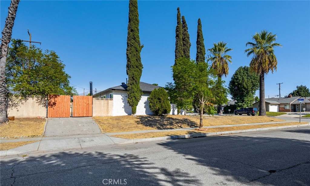 9642 Surrey Avenue Montclair, CA 91763 - Photo 33 of 41