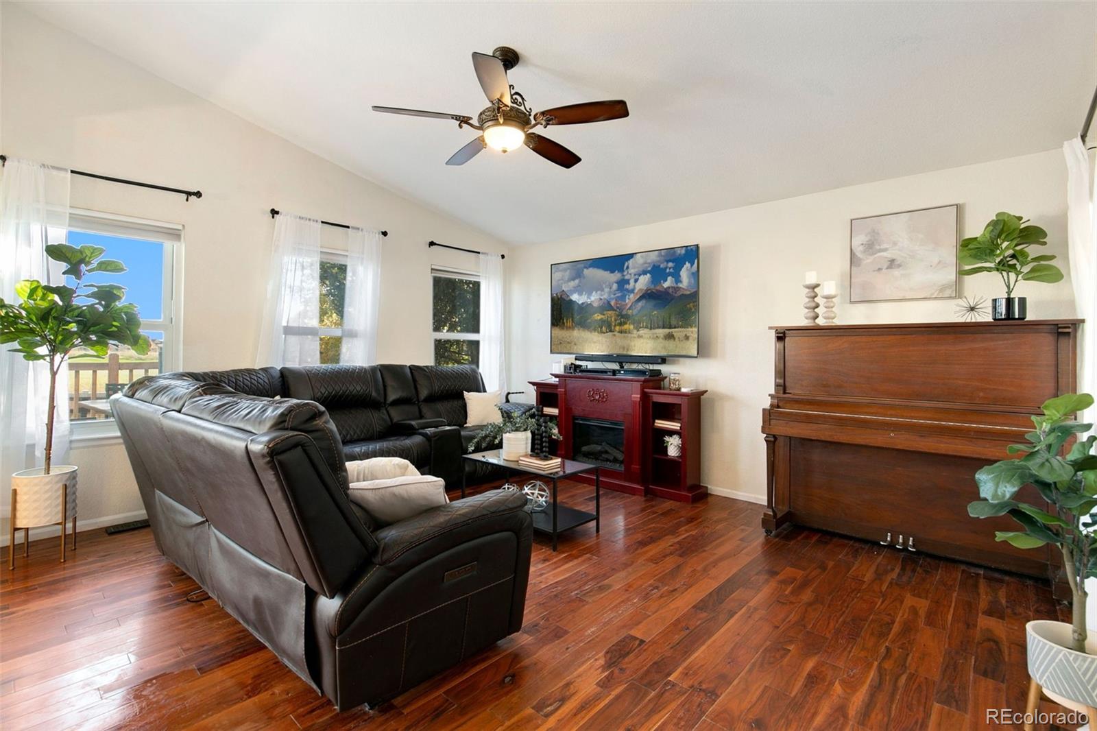 1606 Conestoga Drive Fort Lupton, CO 80621 - Photo 4 of 25 a living room with furniture