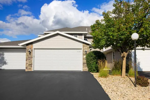 $401,500 | 208 Potter Road, Unit 202, Elkhorn, WI 53121