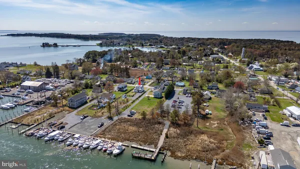 $895,000 | 21560 Chicken Point Road, Tilghman, MD 21671