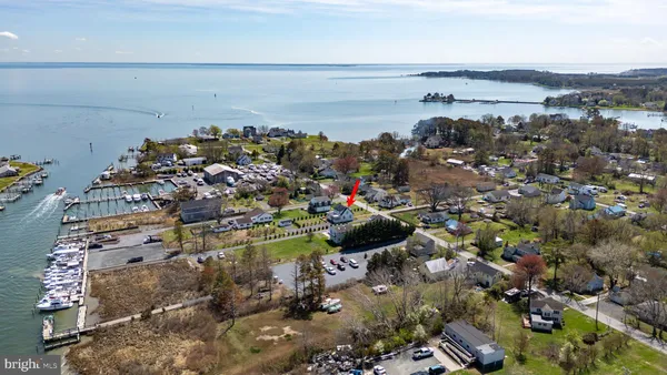 $895,000 | 21560 Chicken Point Road, Tilghman, MD 21671